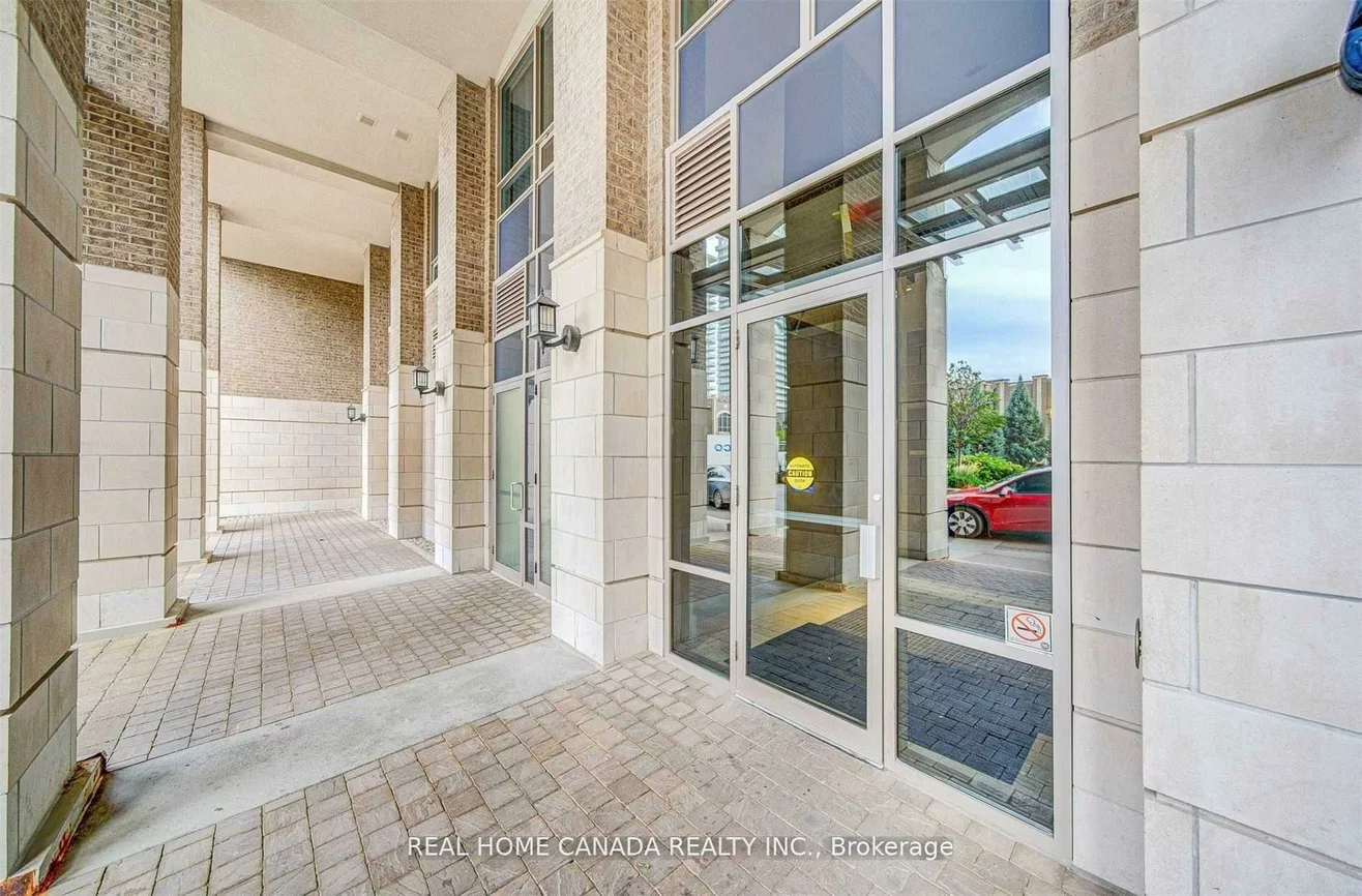 388, Prince Of Wales, City Centre, Mississauga