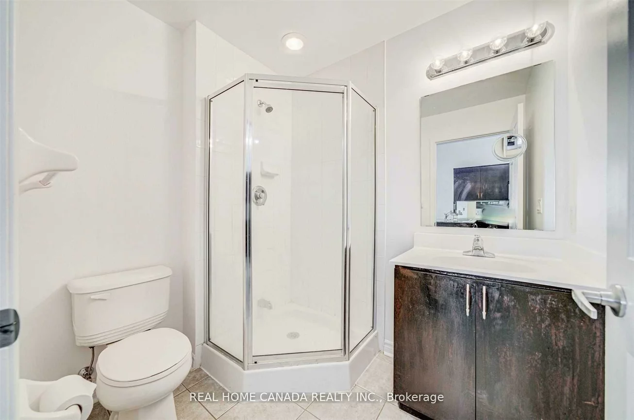 388, Prince Of Wales, City Centre, Mississauga