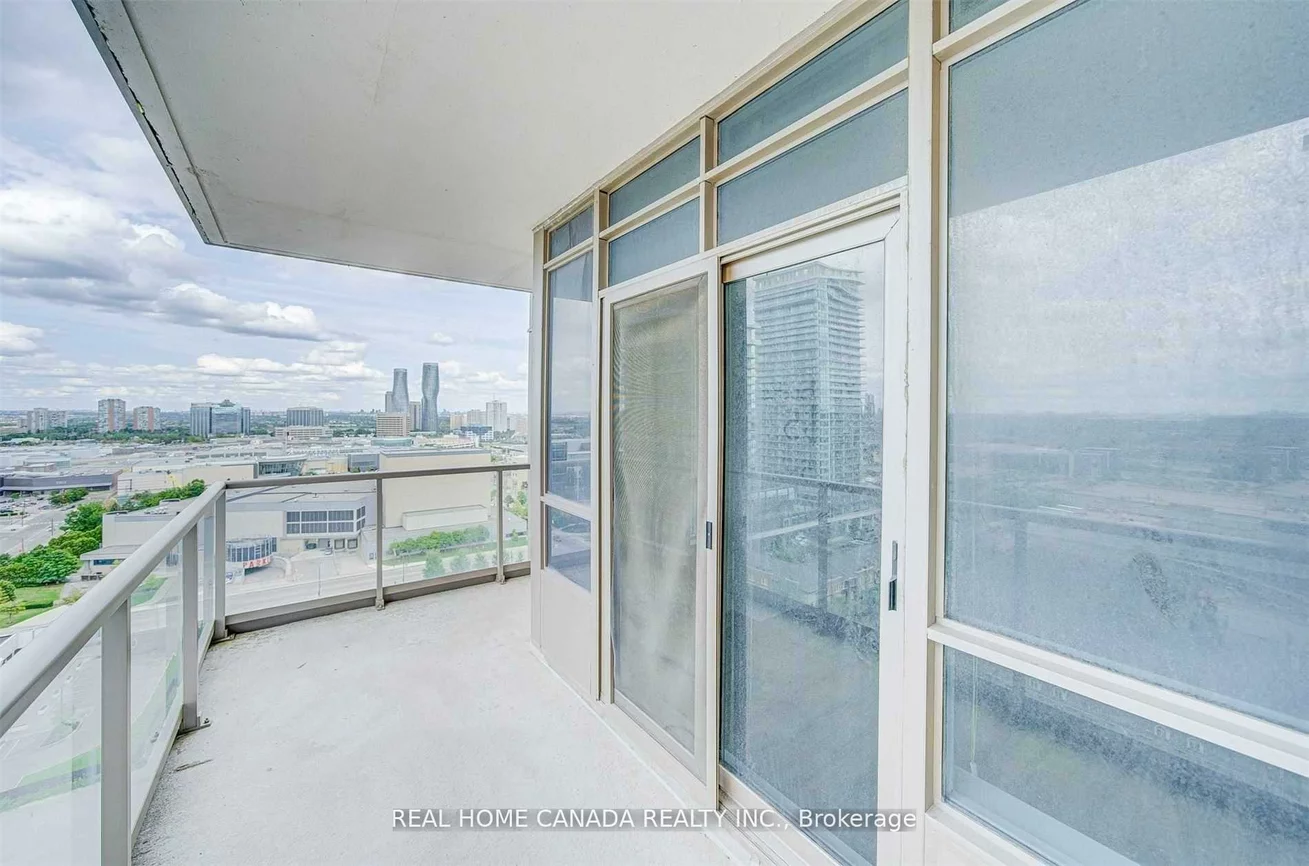 388, Prince Of Wales, City Centre, Mississauga