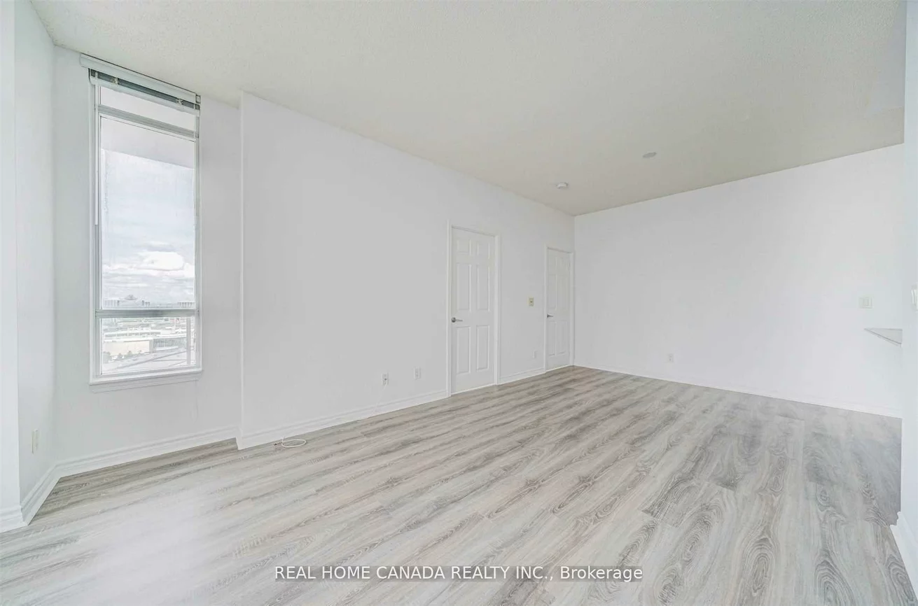 388, Prince Of Wales, City Centre, Mississauga