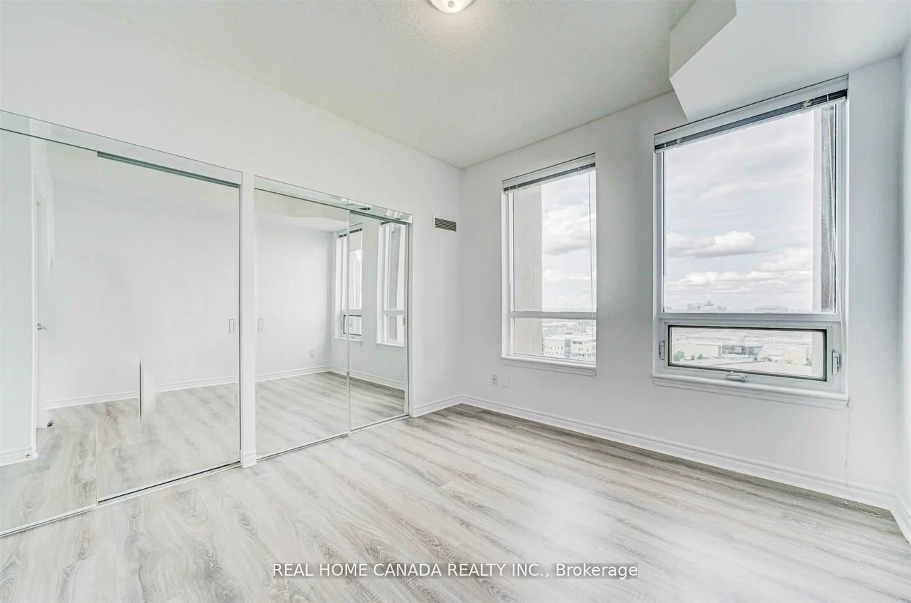 388, Prince Of Wales, City Centre, Mississauga