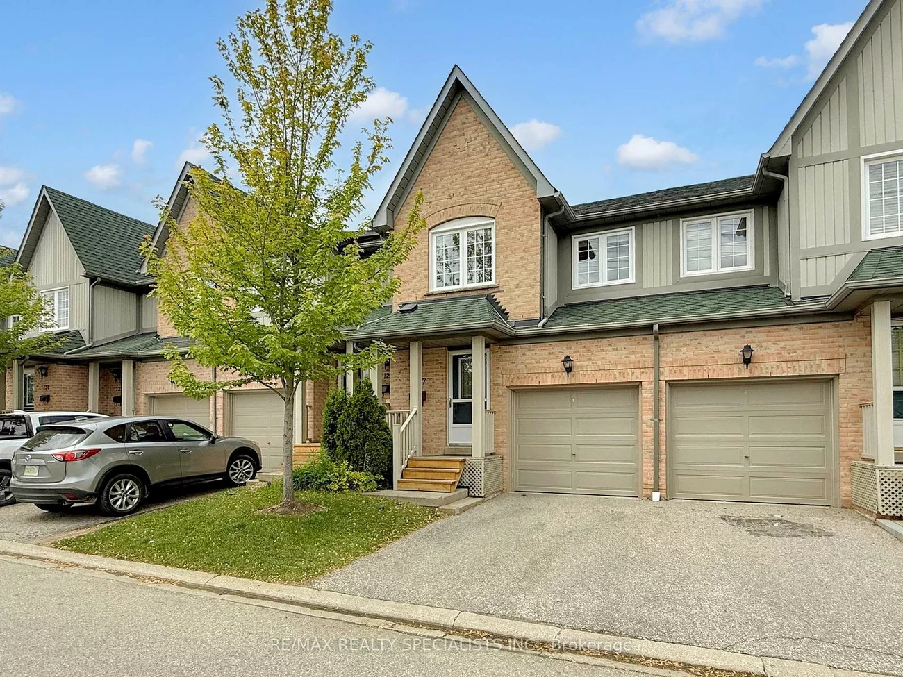 2945, Thomas, Central Erin Mills, Mississauga