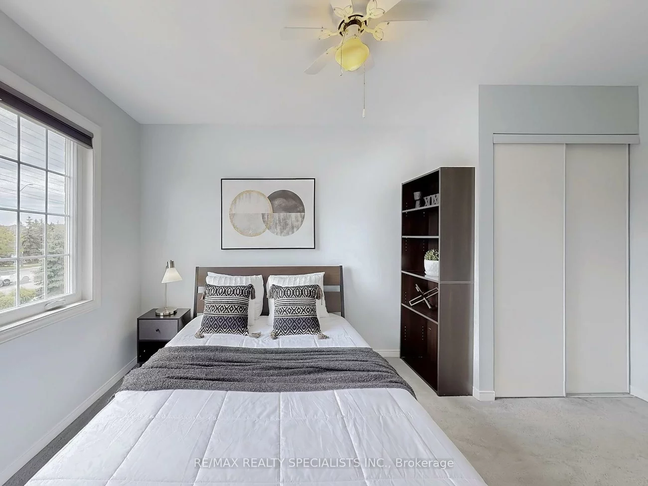 2945, Thomas, Central Erin Mills, Mississauga