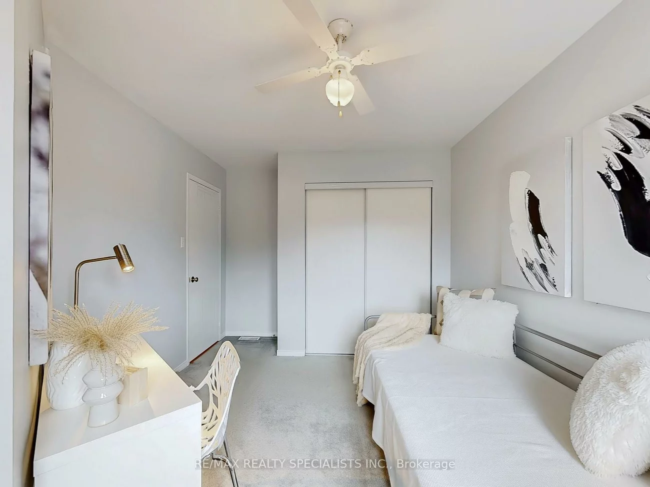 2945, Thomas, Central Erin Mills, Mississauga