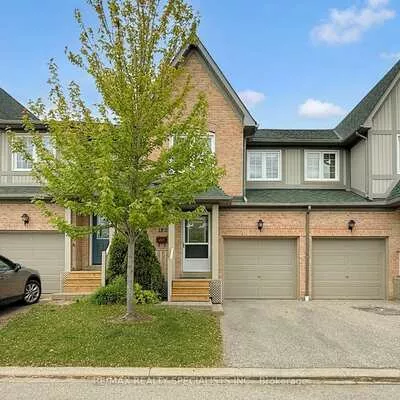 2945, Thomas, Central Erin Mills, Mississauga