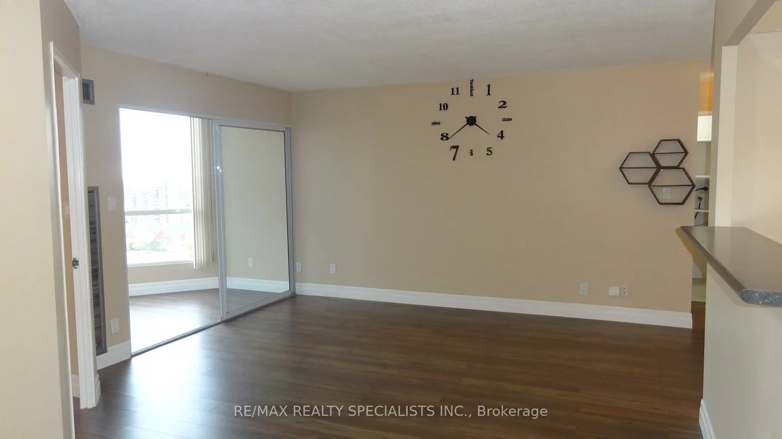 145, Hillcrest, Cooksville, Mississauga