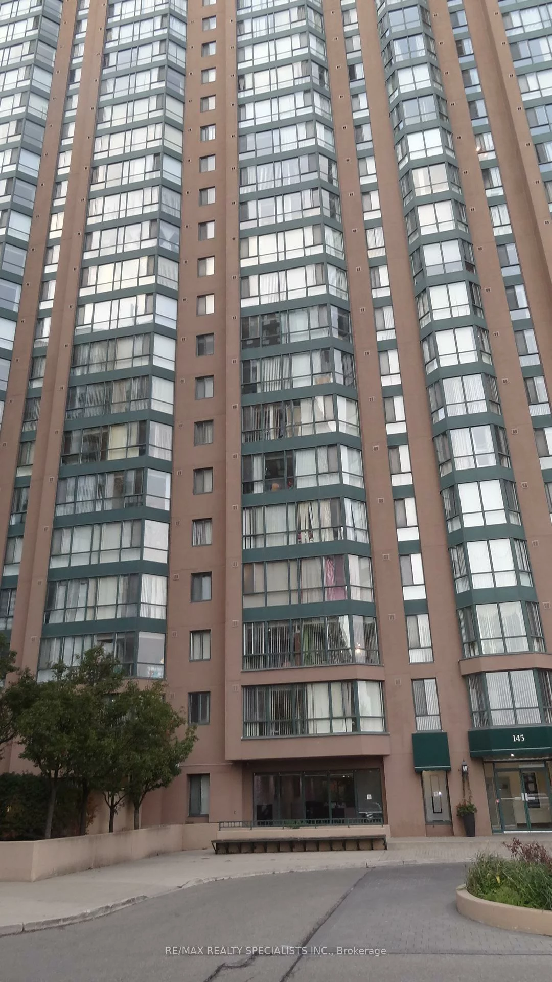 145, Hillcrest, Cooksville, Mississauga