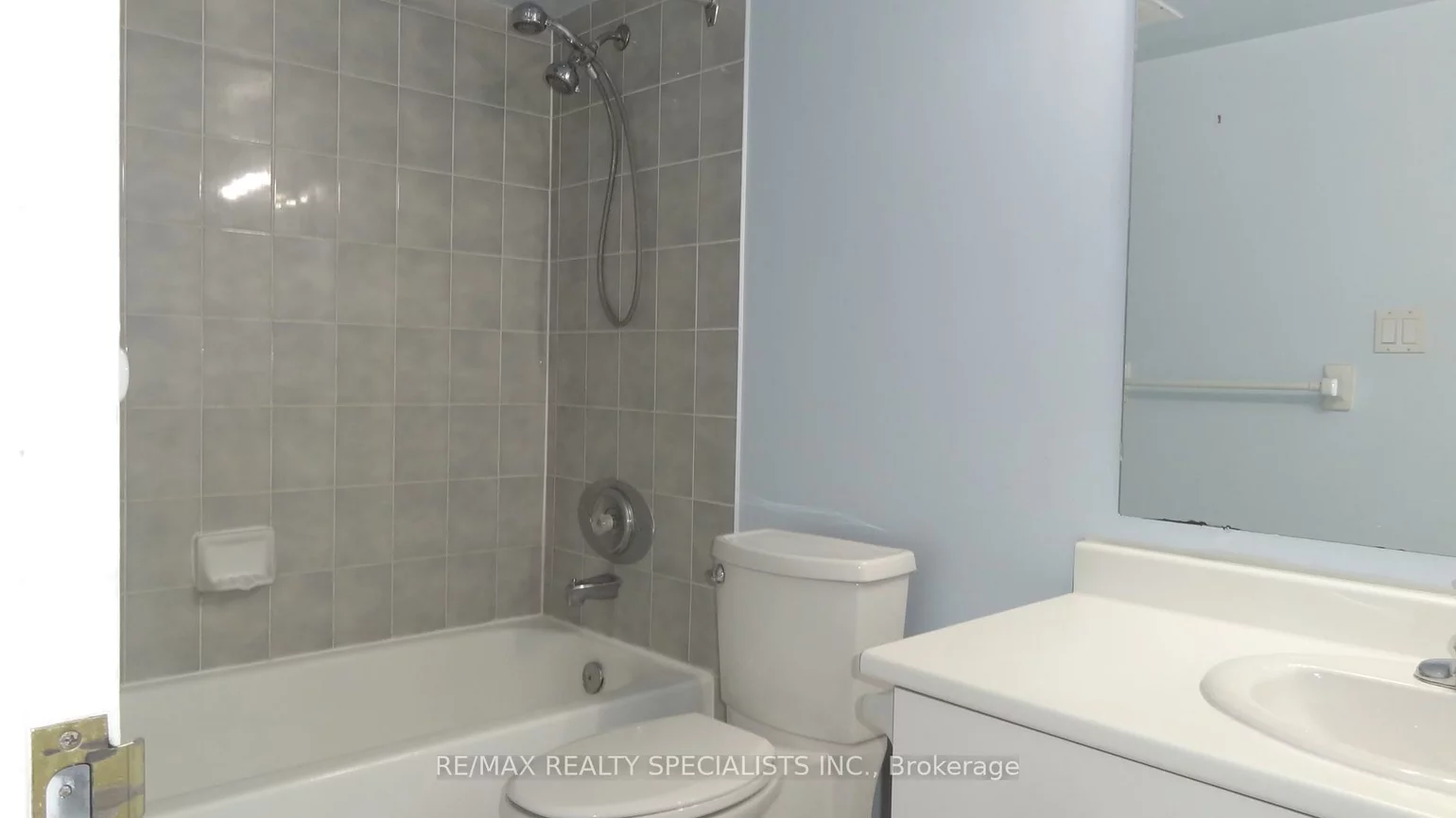 145, Hillcrest, Cooksville, Mississauga