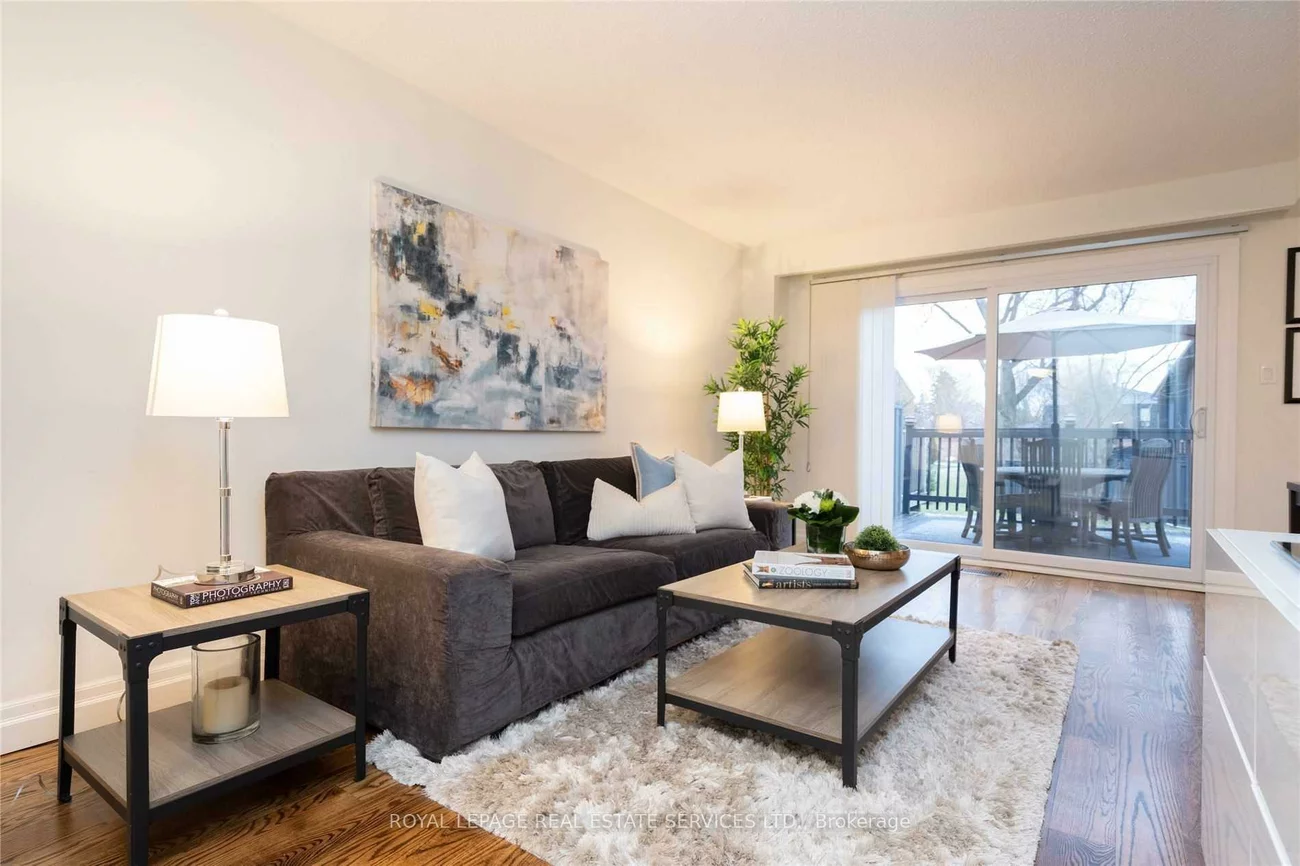 20, Mineola, Mineola, Mississauga