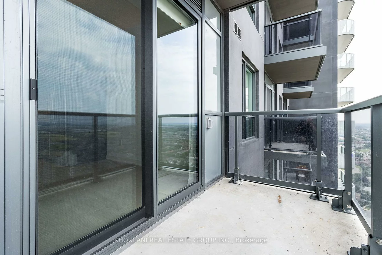 8, Nahani, Hurontario, Mississauga