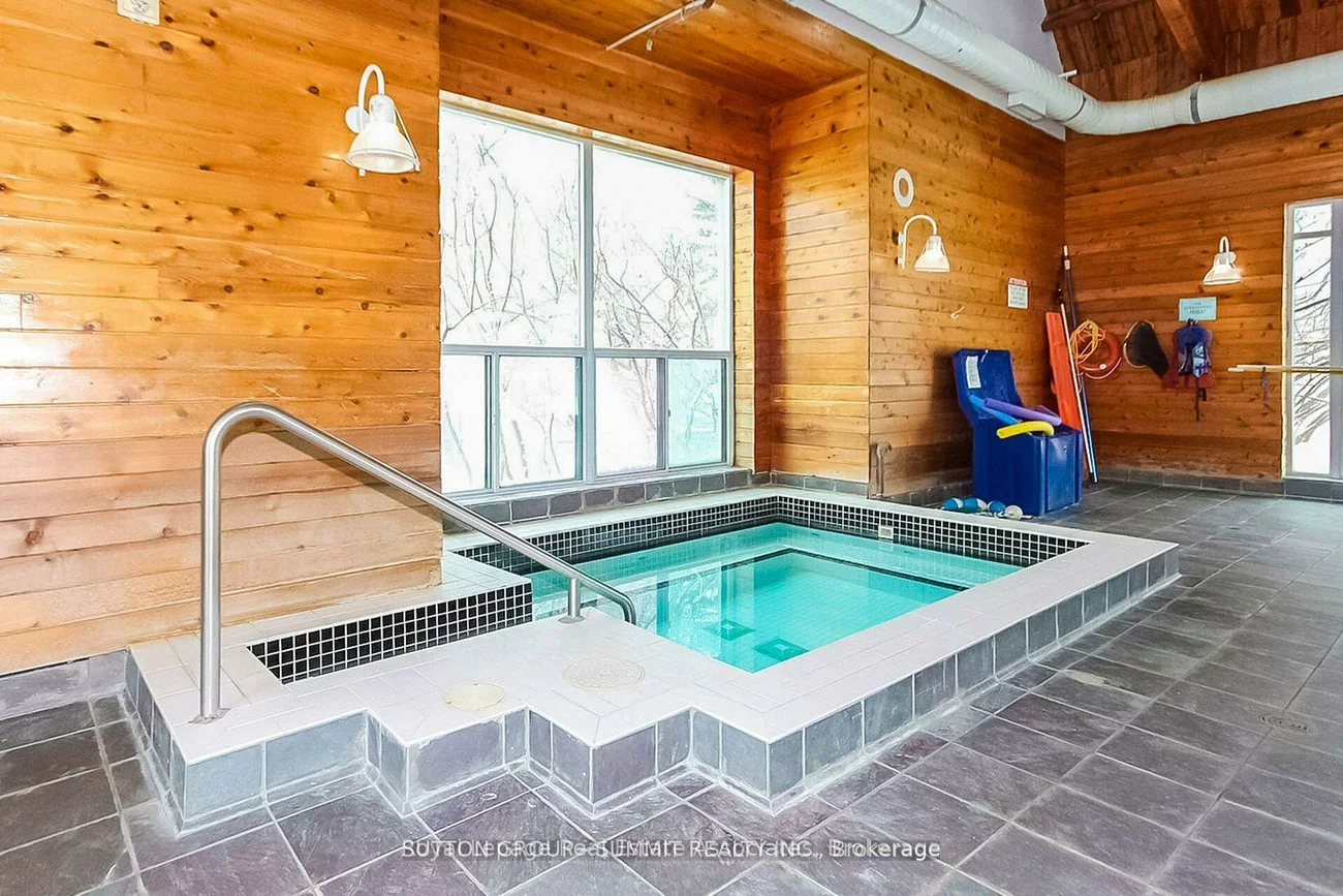 2177, Burnhamthorpe, Erin Mills, Mississauga