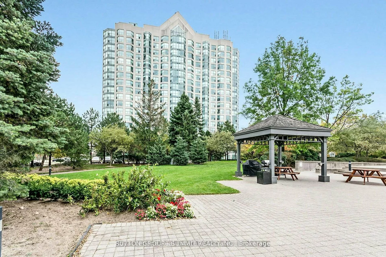 2177, Burnhamthorpe, Erin Mills, Mississauga