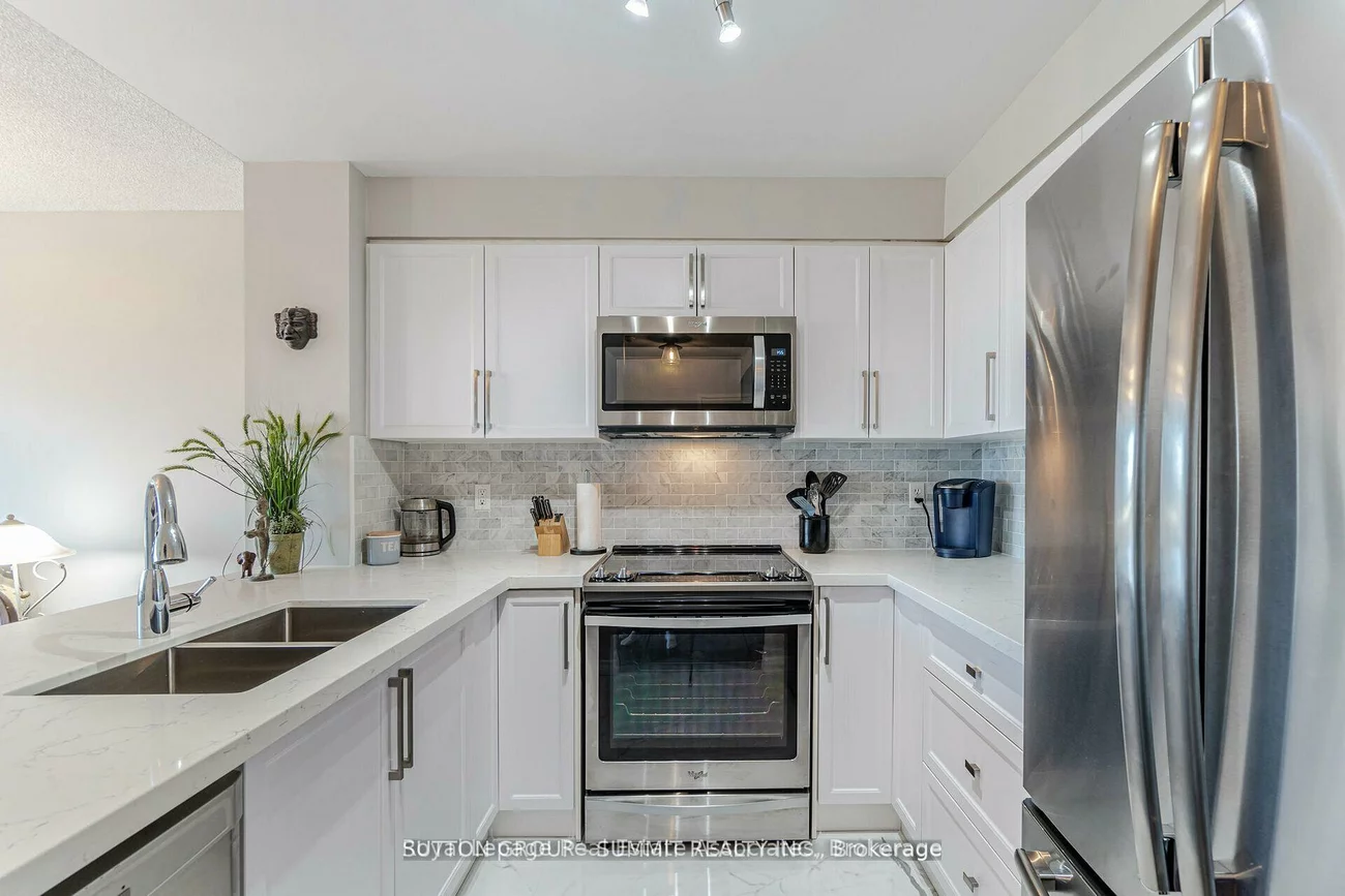 2177, Burnhamthorpe, Erin Mills, Mississauga