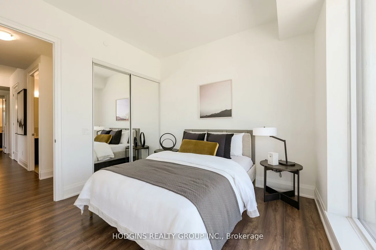 1035, Southdown, Clarkson, Mississauga
