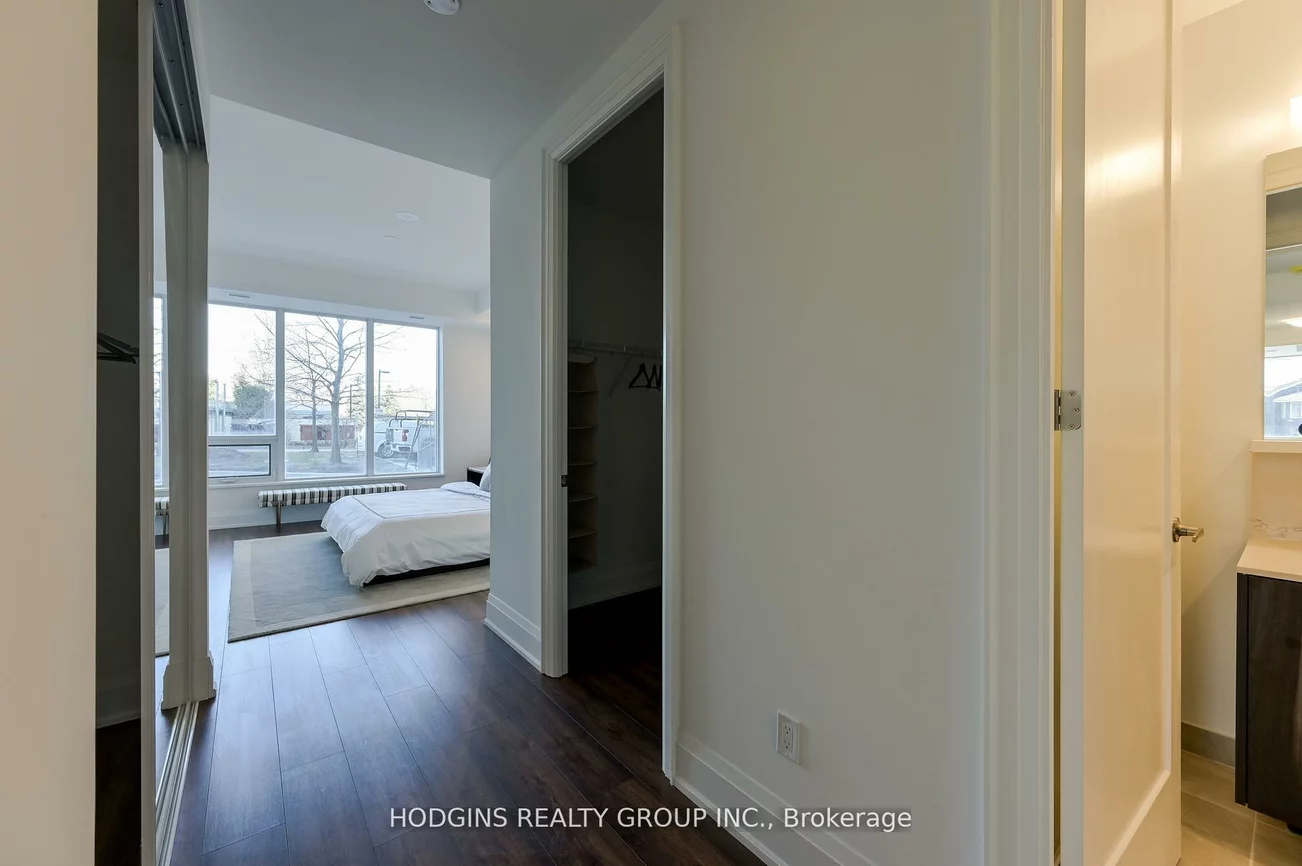 1035, Southdown, Clarkson, Mississauga