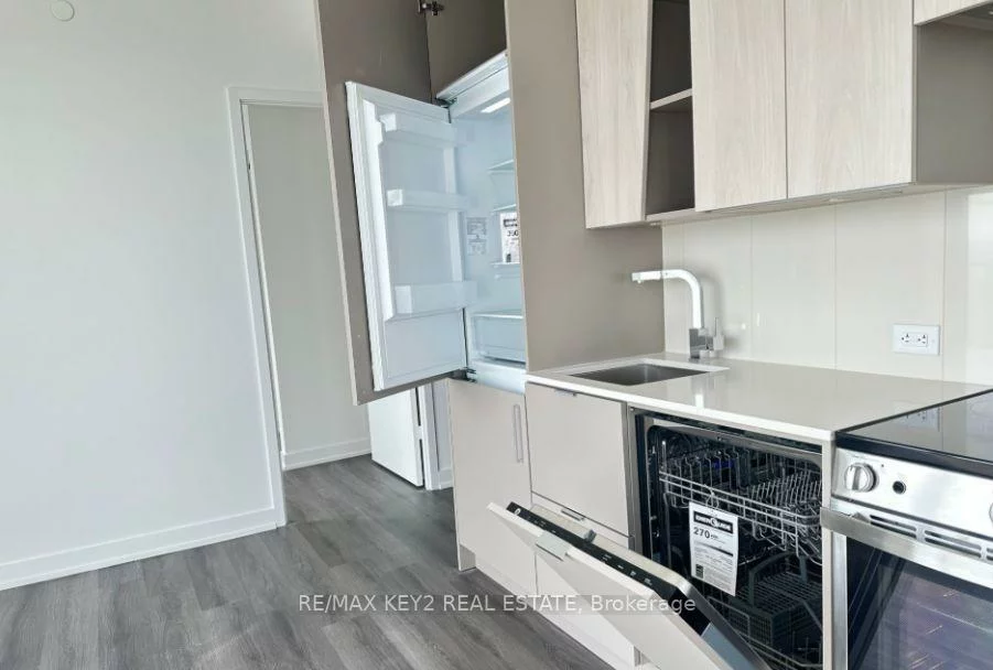 3883, Quartz, City Centre, Mississauga