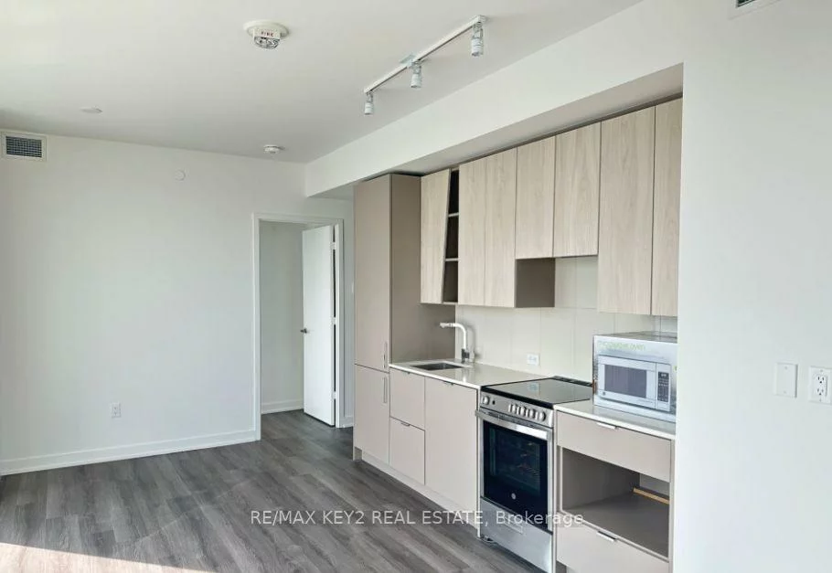 3883, Quartz, City Centre, Mississauga