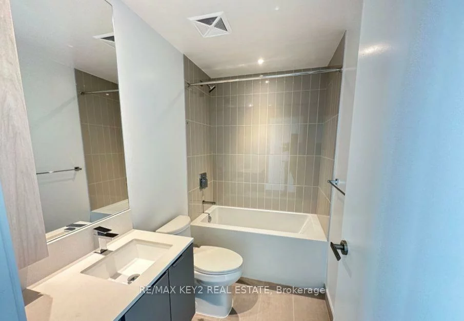 3883, Quartz, City Centre, Mississauga