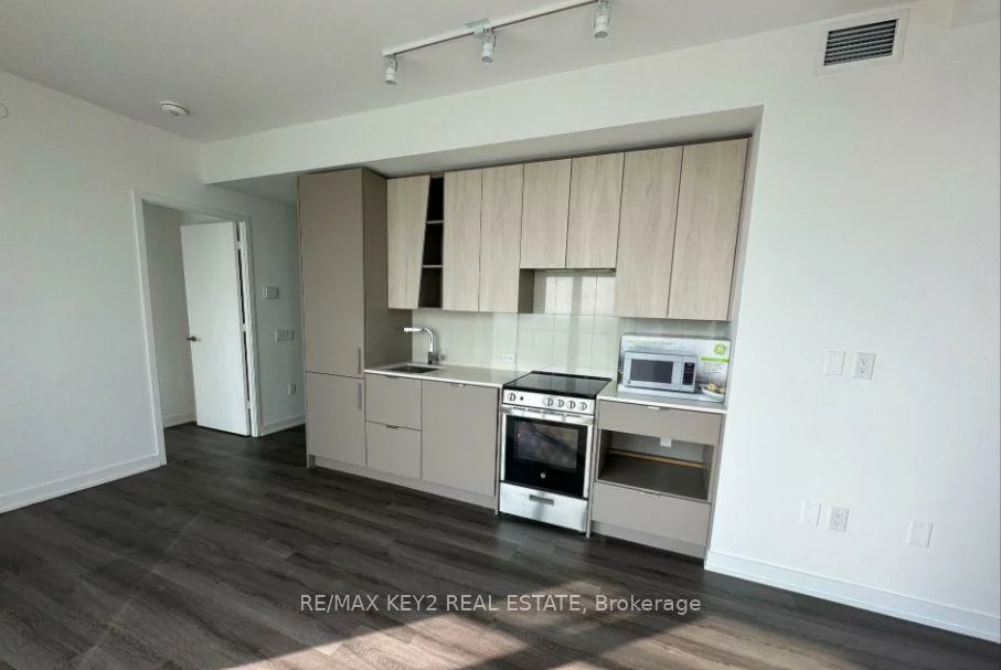 3883, Quartz, City Centre, Mississauga