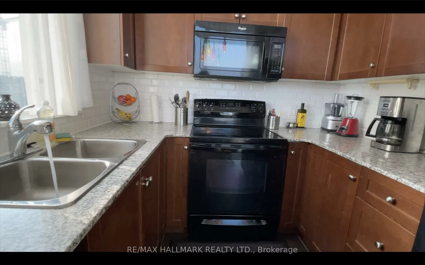 3504, Hurontario St, Mississauga Valleys, Mississauga