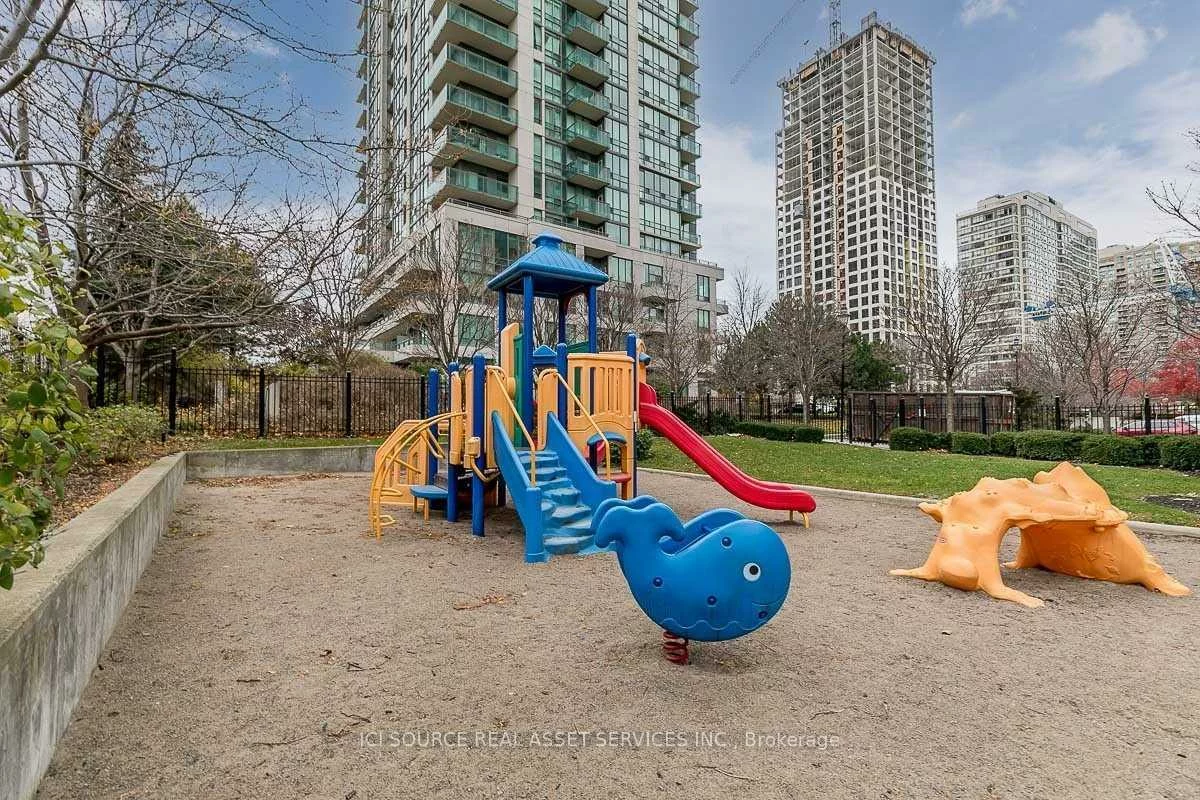 3504, Hurontario, Fairview, Mississauga