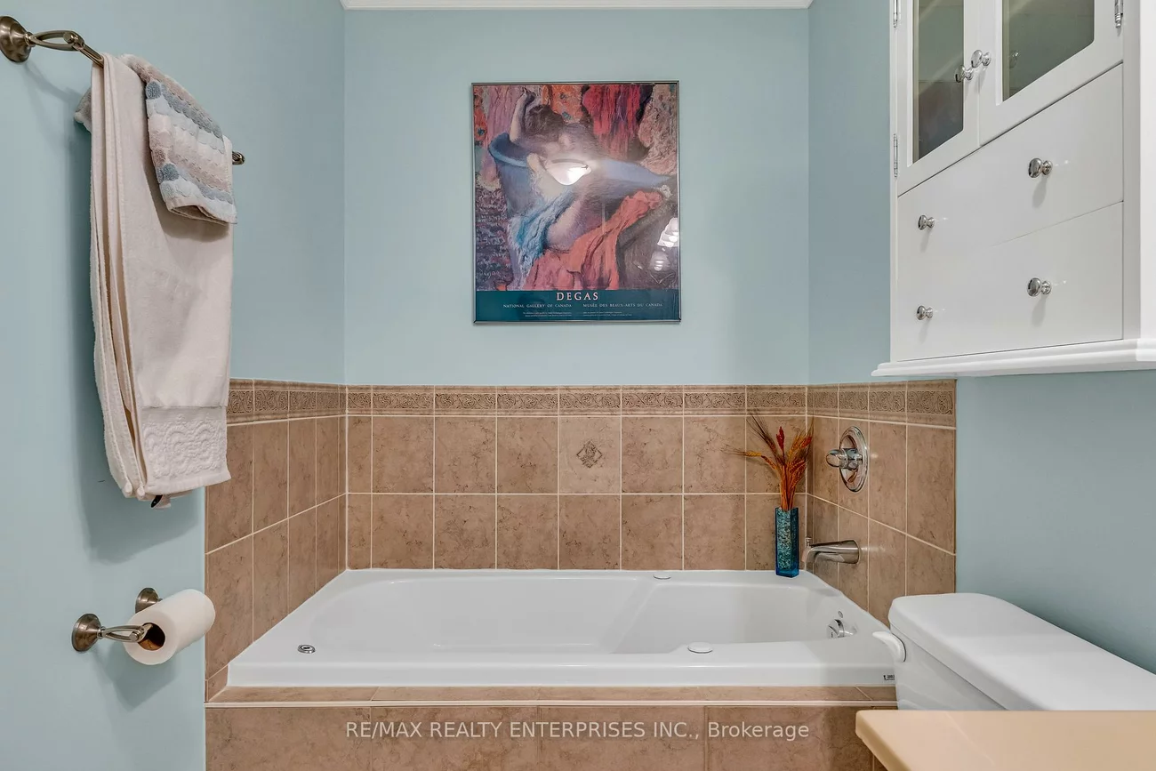 483, Faith, Hurontario, Mississauga