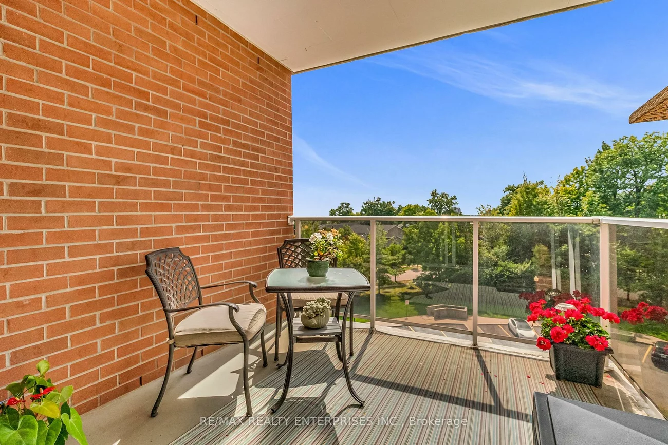 483, Faith, Hurontario, Mississauga