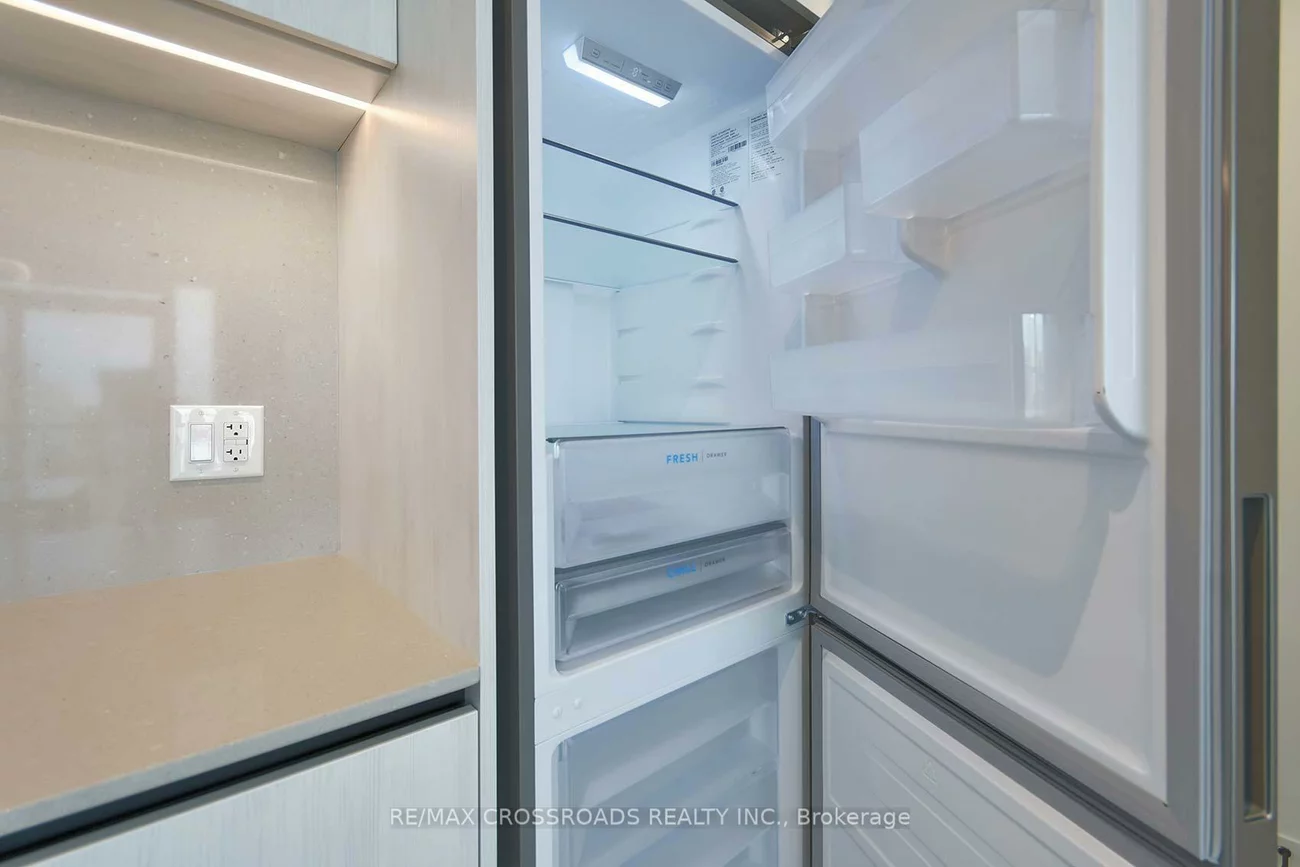 2495, Eglinton, Central Erin Mills, Mississauga