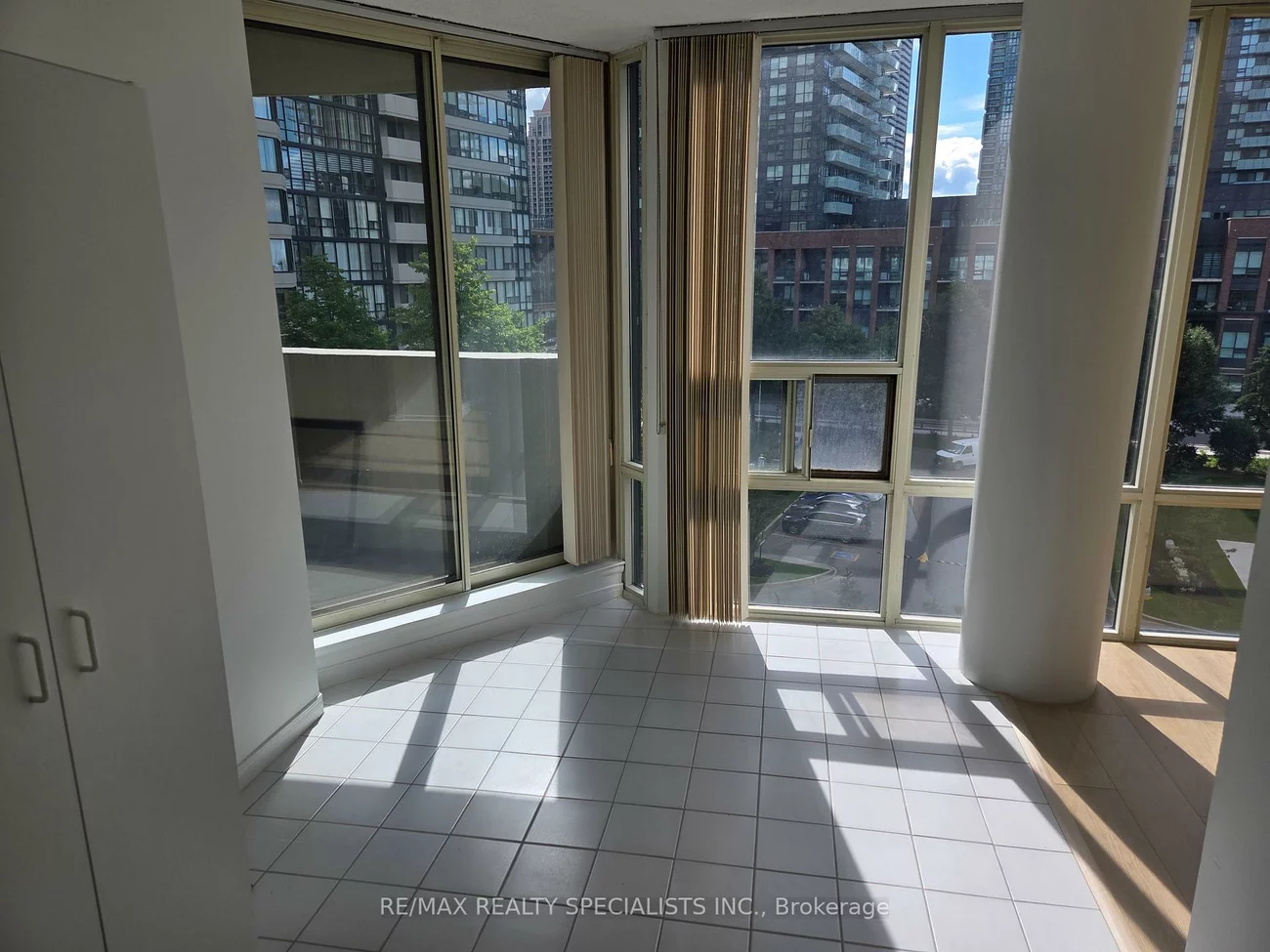 350, Rathburn, Creditview, Mississauga