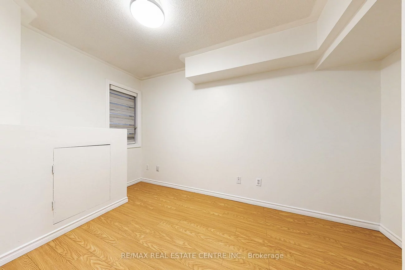 85, Bristol, Hurontario, Mississauga