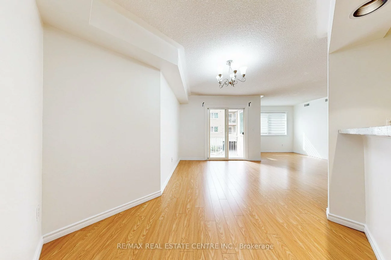 85, Bristol, Hurontario, Mississauga