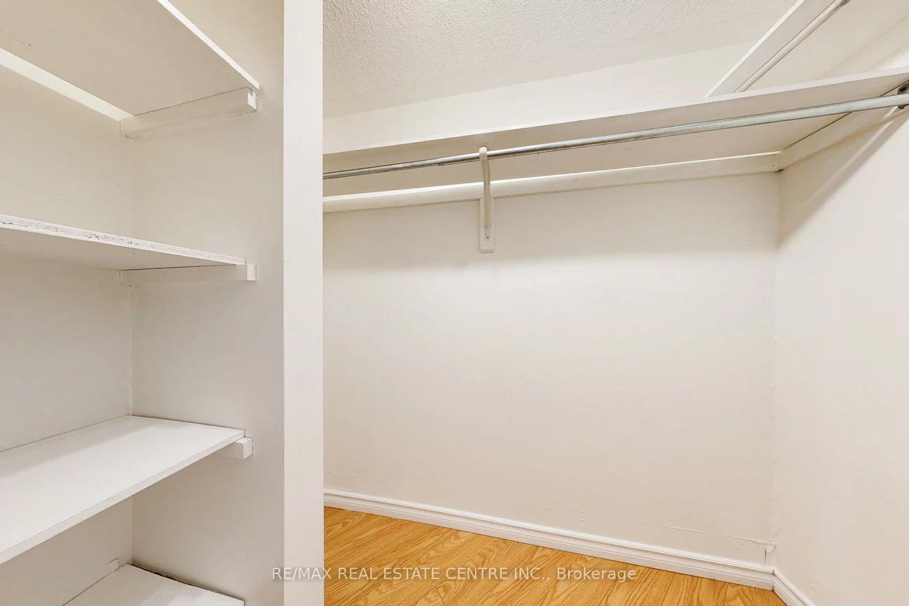 85, Bristol, Hurontario, Mississauga