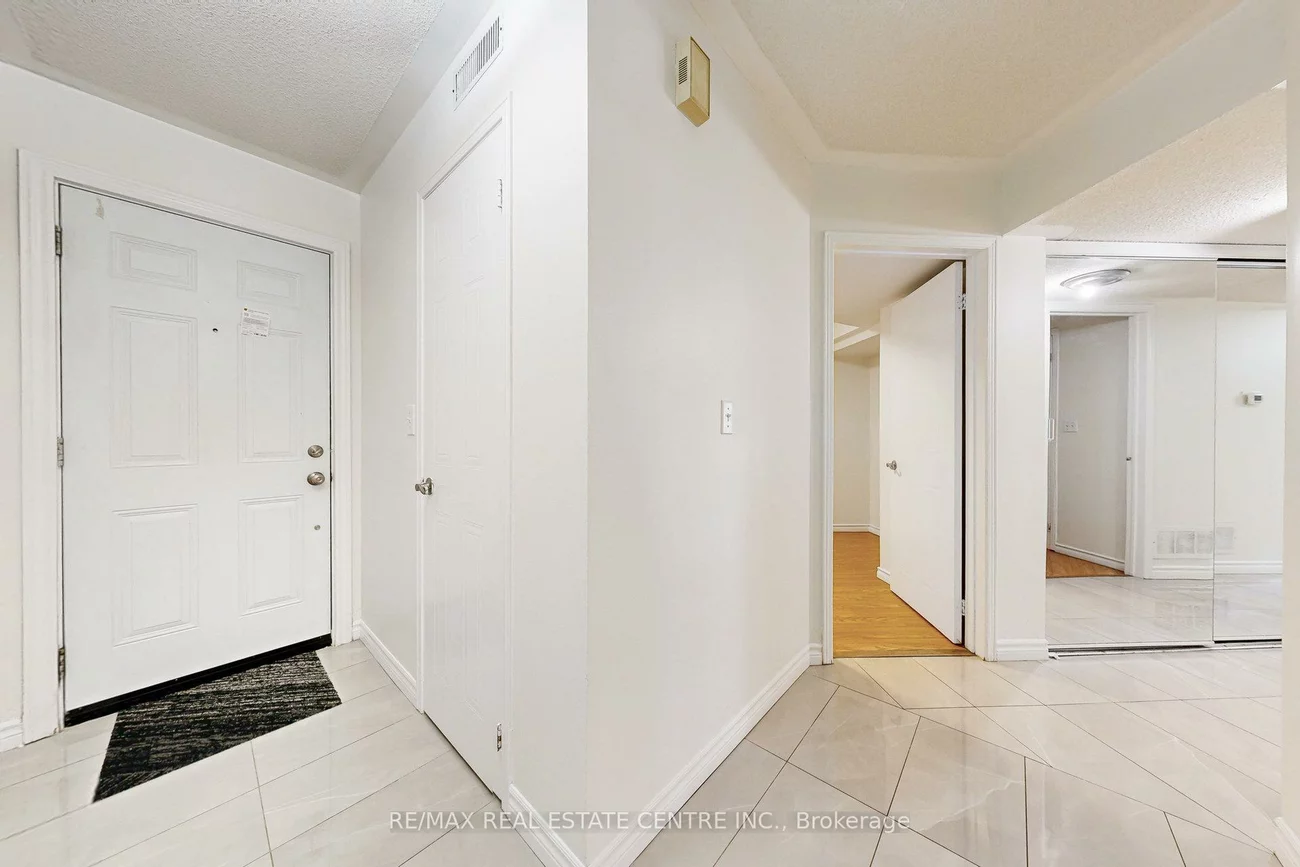 85, Bristol, Hurontario, Mississauga