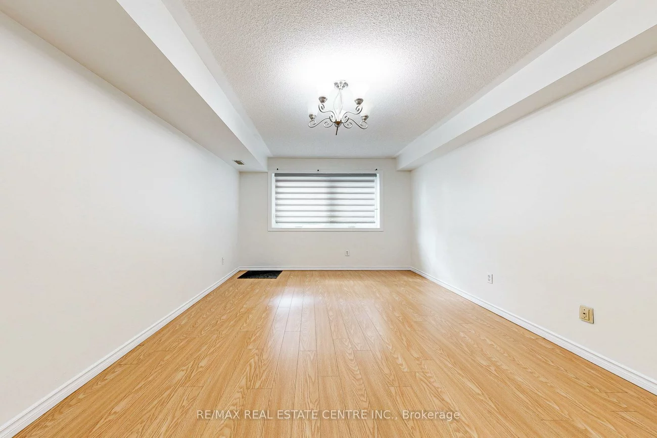 85, Bristol, Hurontario, Mississauga