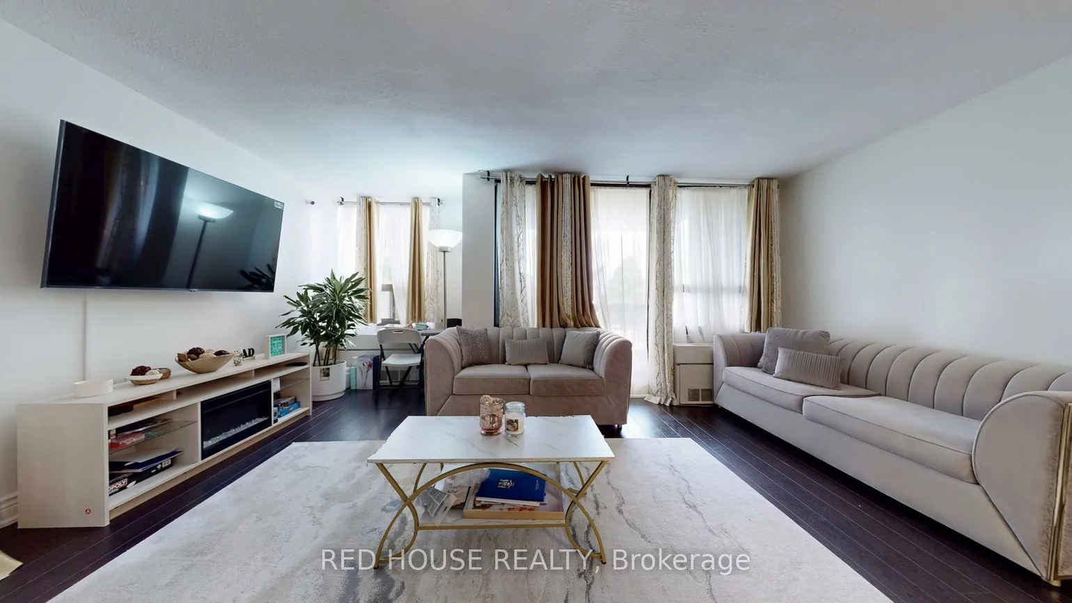 50, Mississauga Valley, Mississauga Valleys, Mississauga