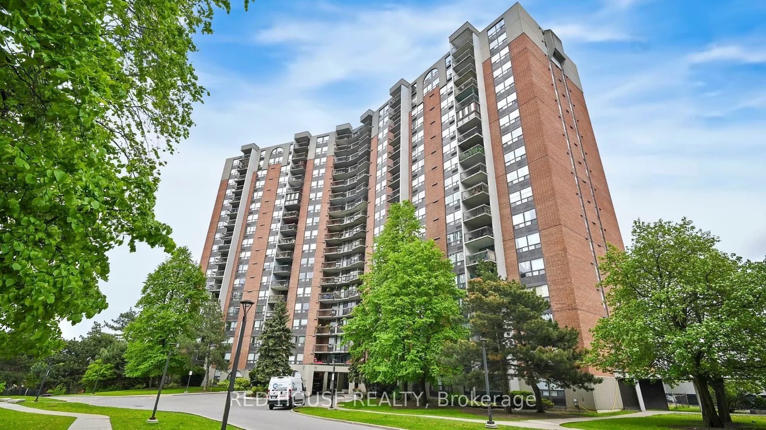 50, Mississauga Valley, Mississauga Valleys, Mississauga