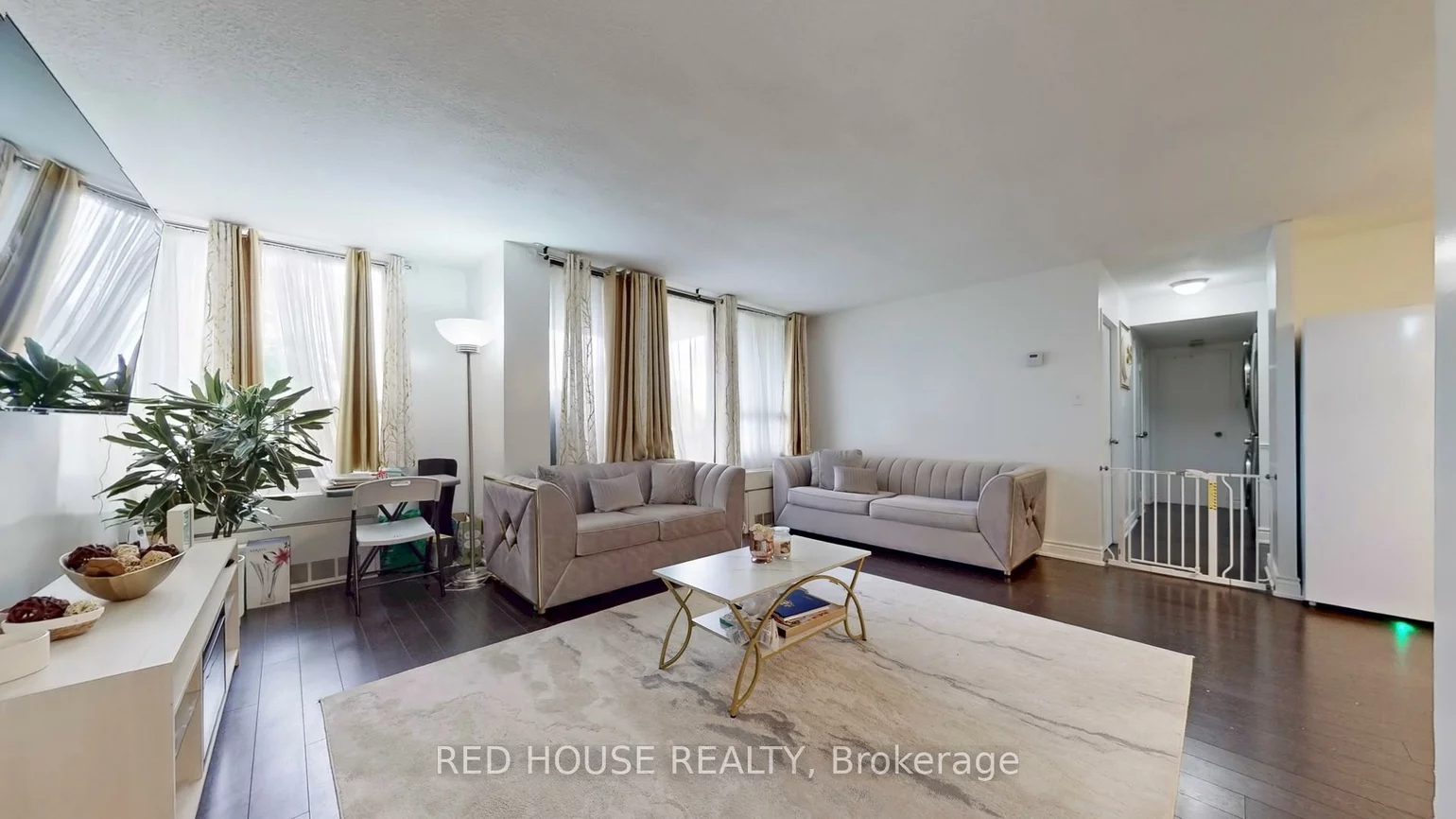 50, Mississauga Valley, Mississauga Valleys, Mississauga