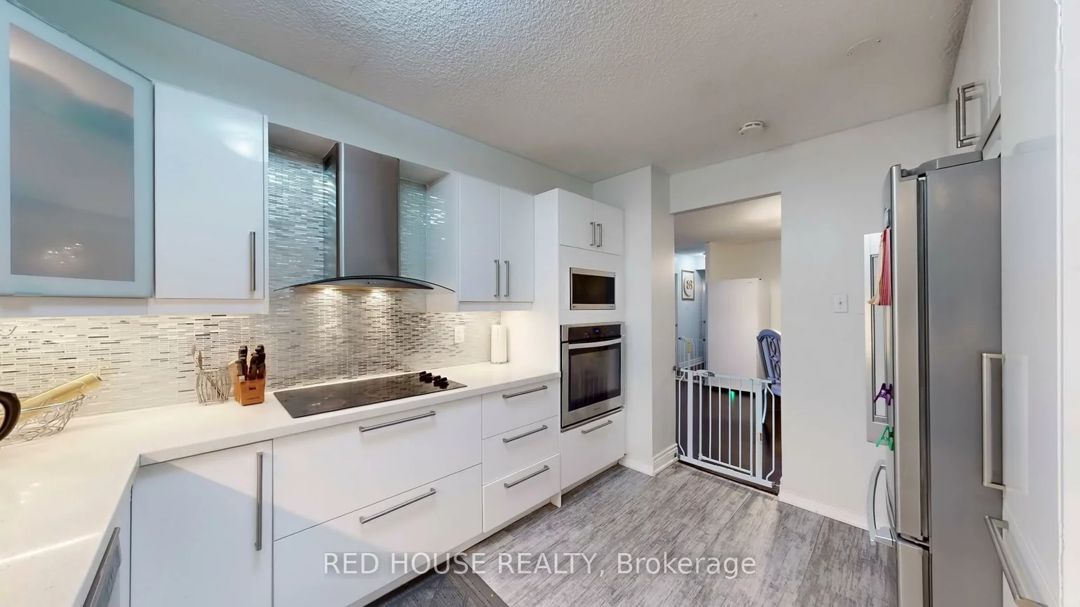 50, Mississauga Valley, Mississauga Valleys, Mississauga