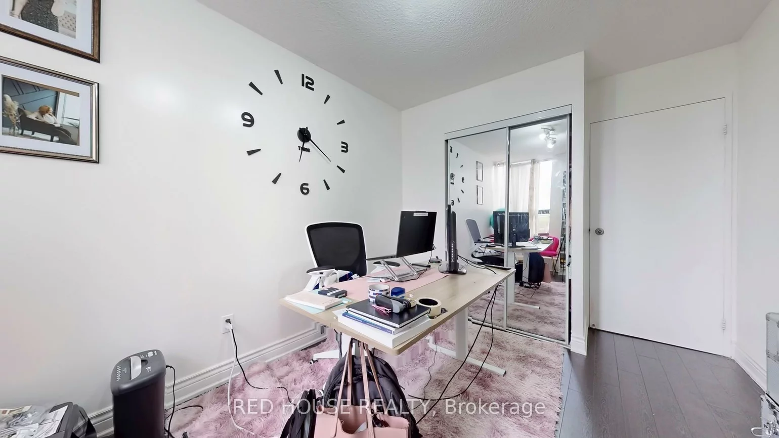 50, Mississauga Valley, Mississauga Valleys, Mississauga