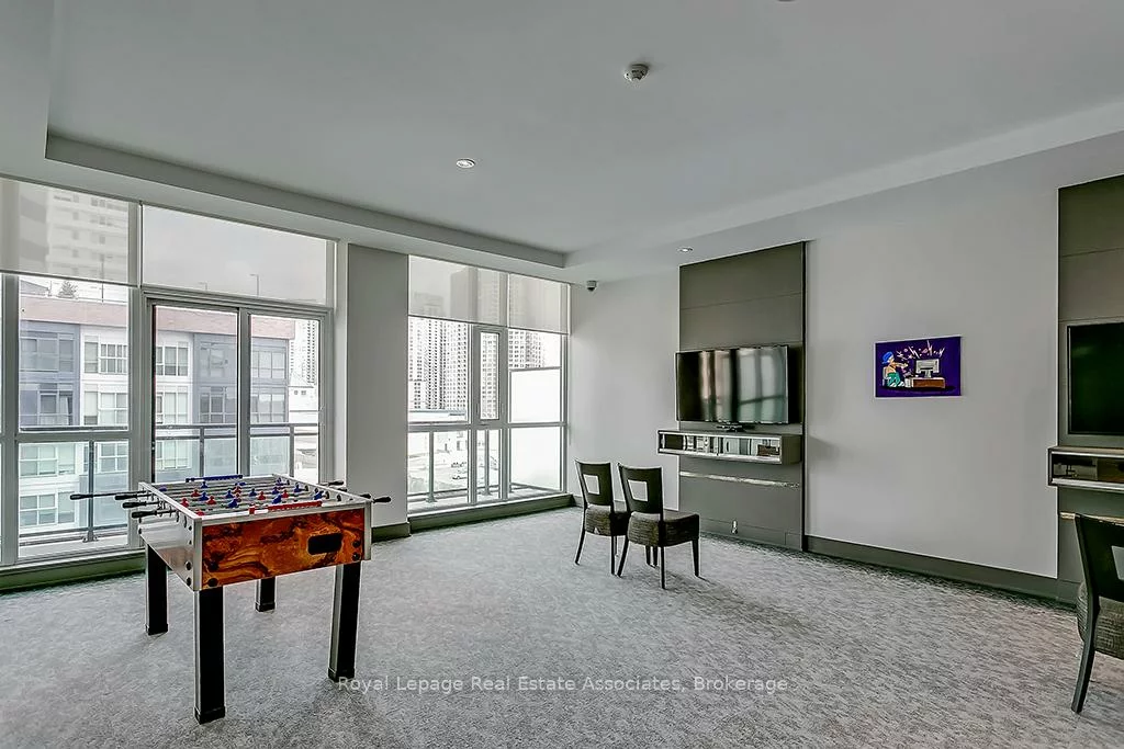 4070, Confederation, City Centre, Mississauga