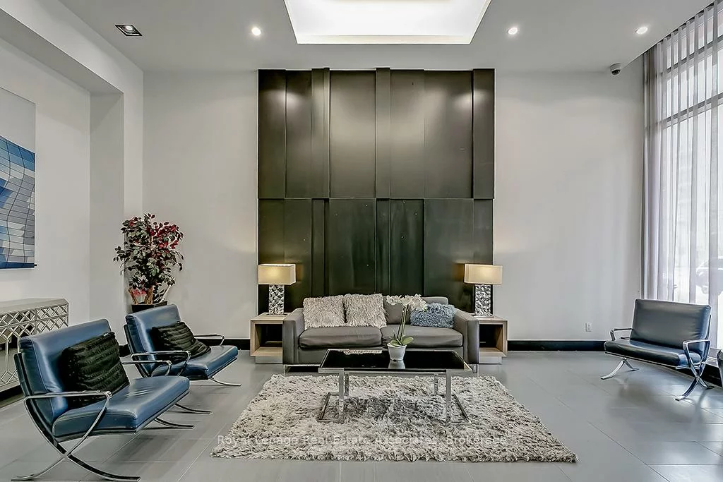 4070, Confederation, City Centre, Mississauga