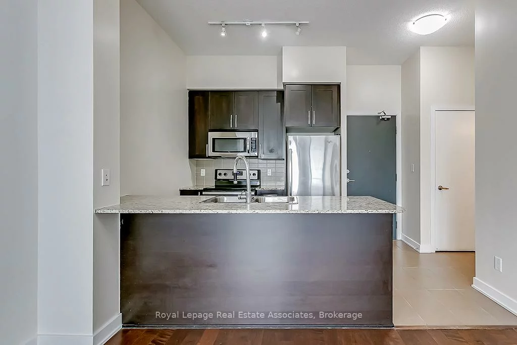 4070, Confederation, City Centre, Mississauga
