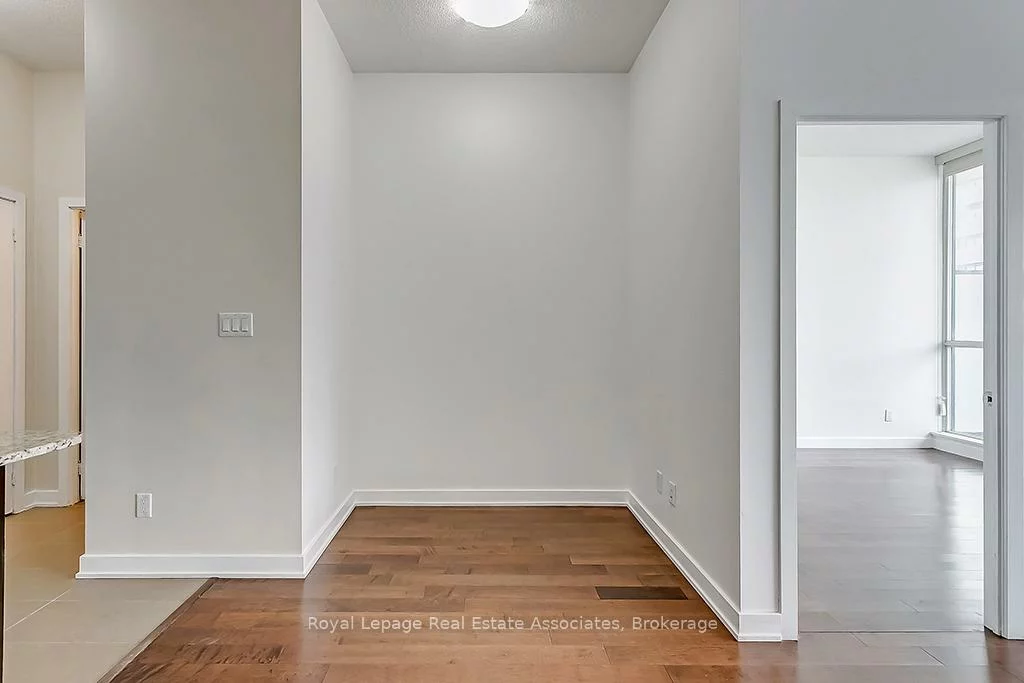 4070, Confederation, City Centre, Mississauga