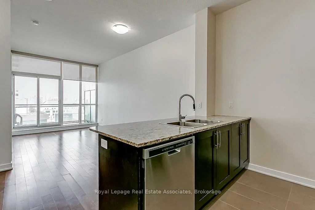 4070, Confederation, City Centre, Mississauga