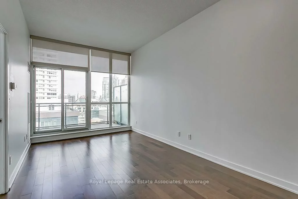 4070, Confederation, City Centre, Mississauga