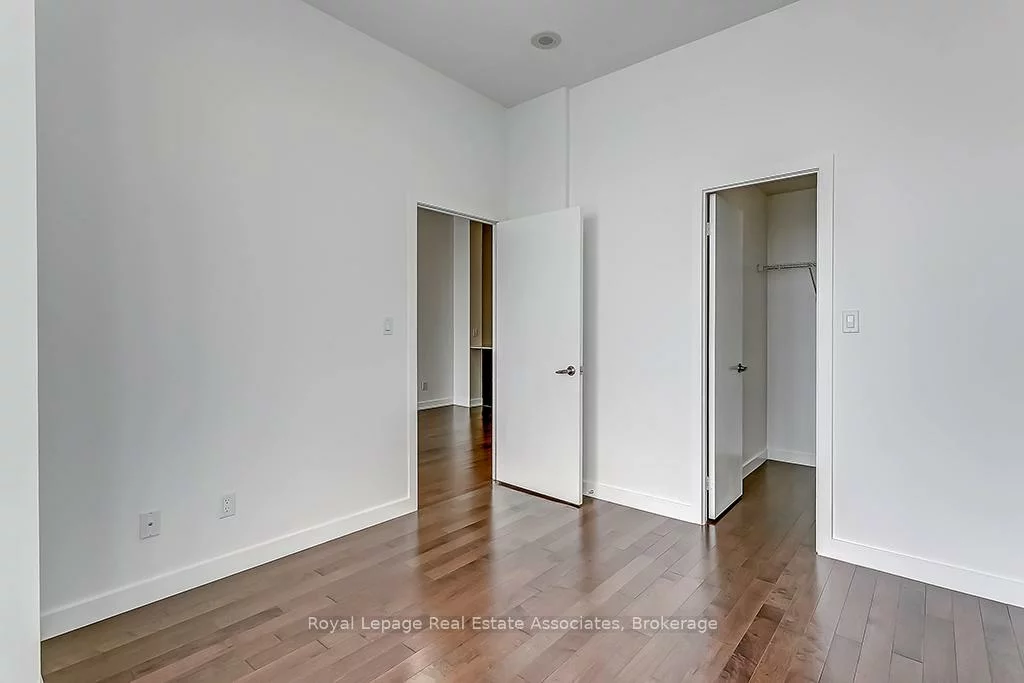 4070, Confederation, City Centre, Mississauga