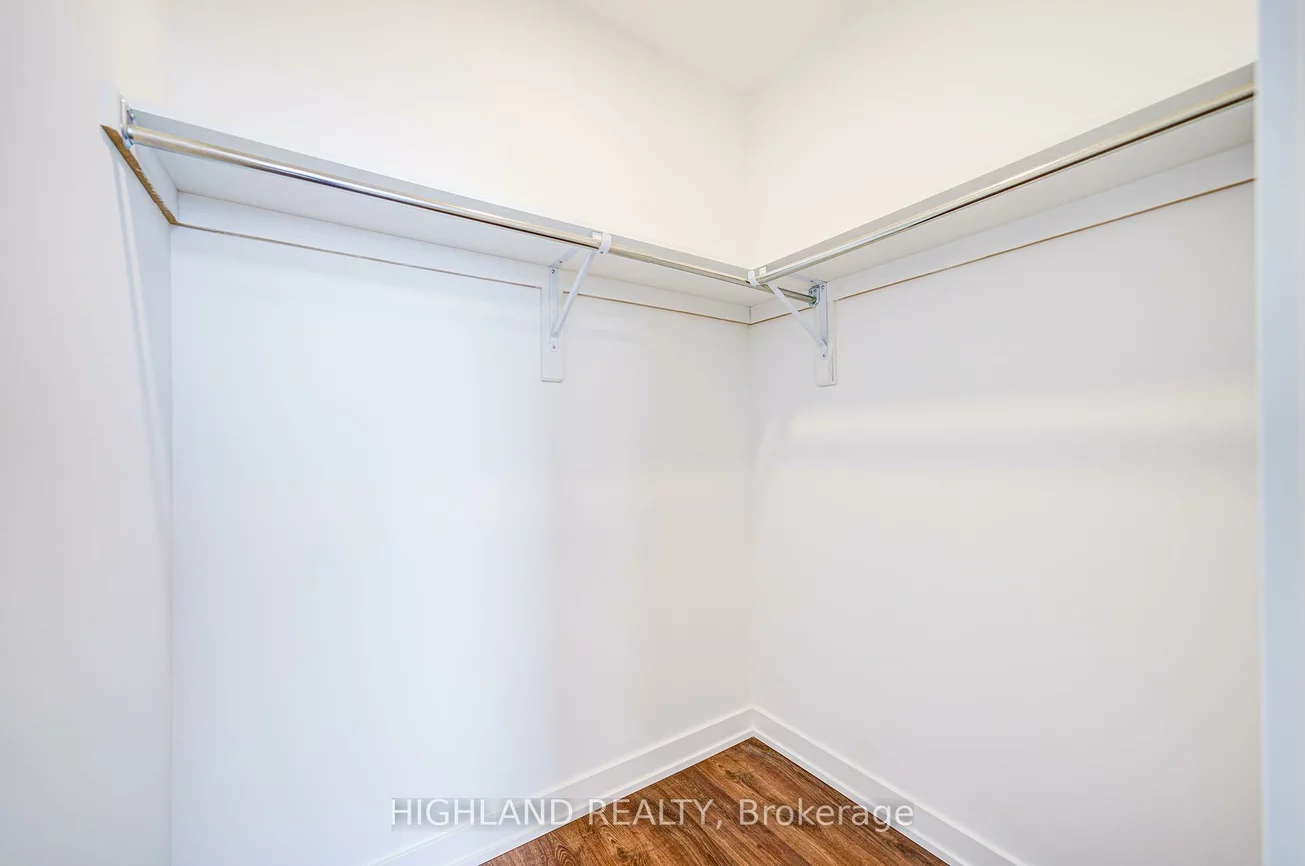 5105, Hurontario, Hurontario, Mississauga