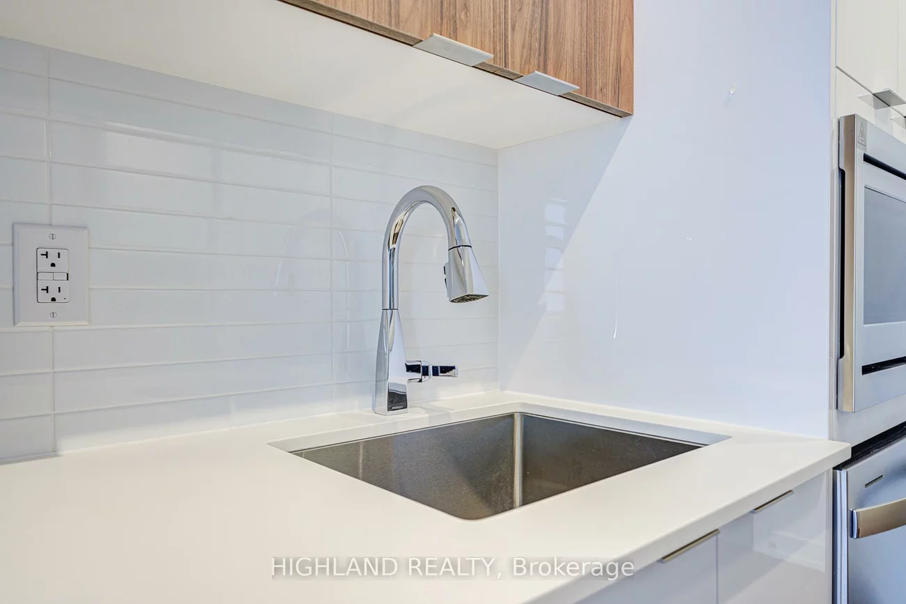 5105, Hurontario, Hurontario, Mississauga