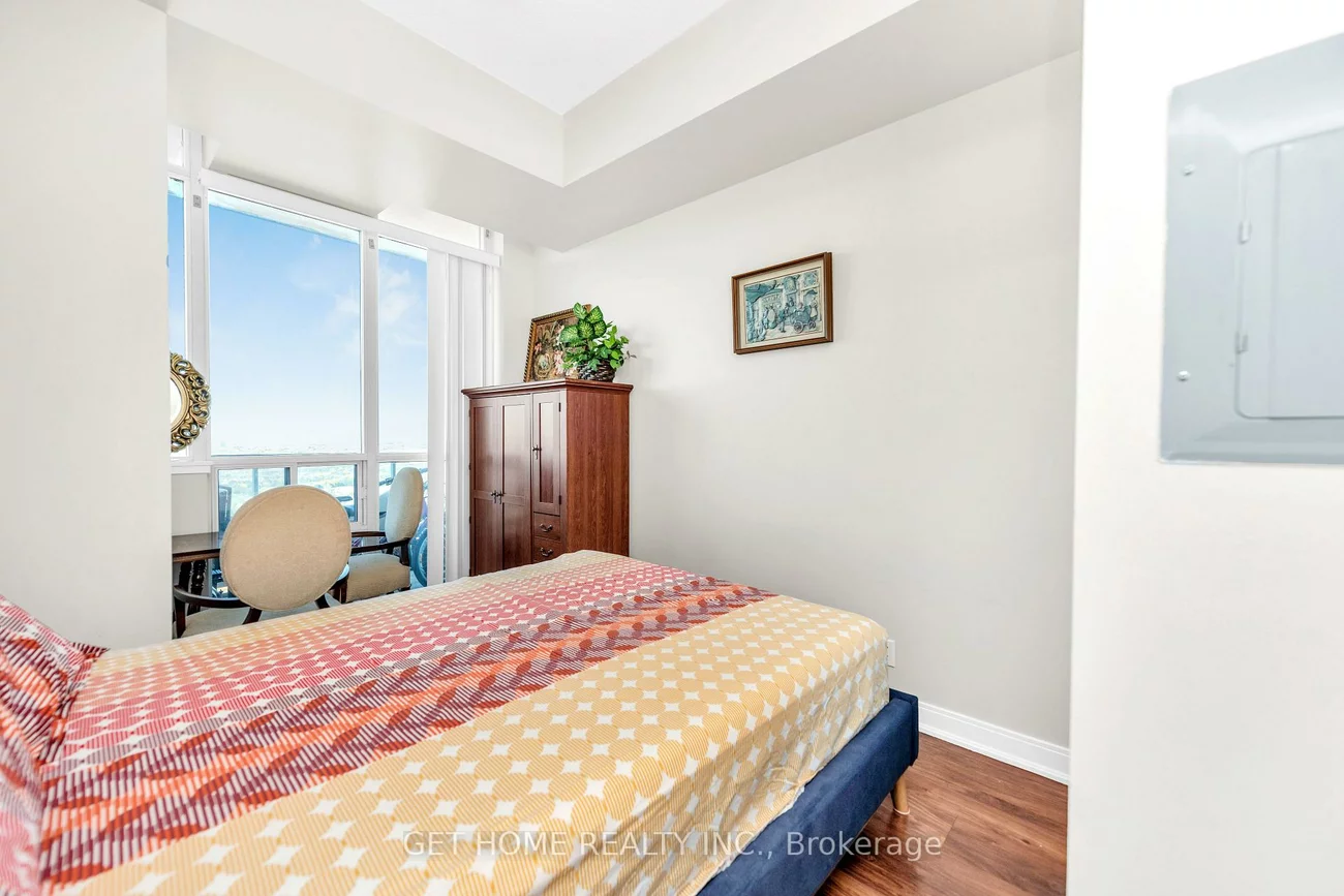 80, Absolute, City Centre, Mississauga