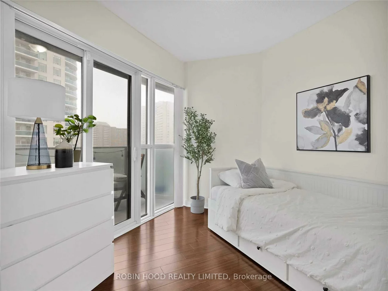 60, Absolute, City Centre, Mississauga